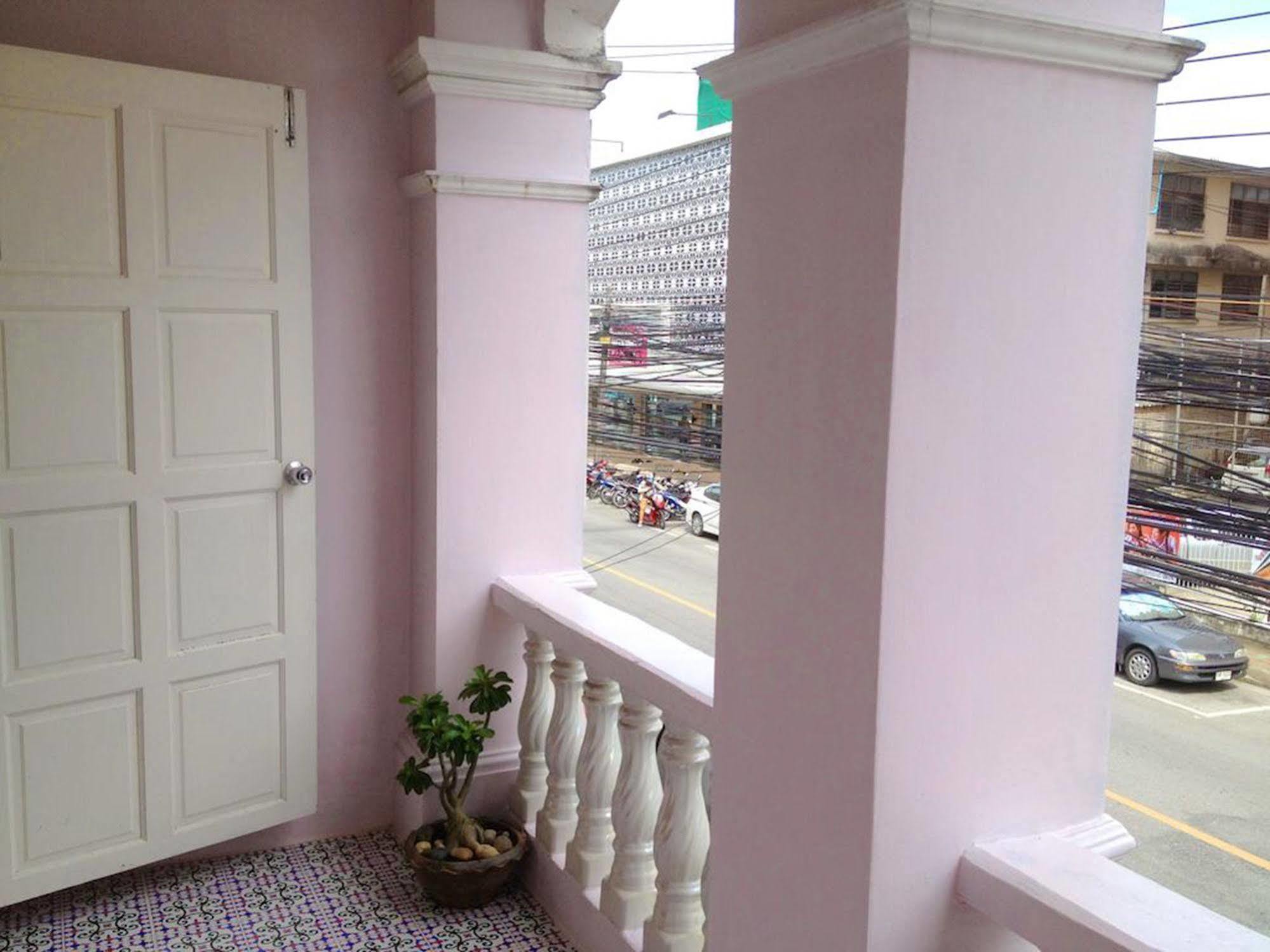 Phuket Blue Hostel Экстерьер фото